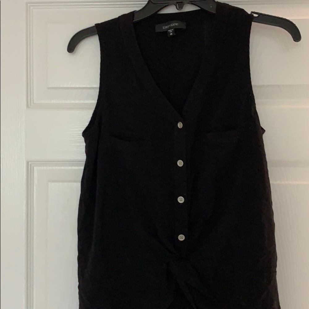 Tie top